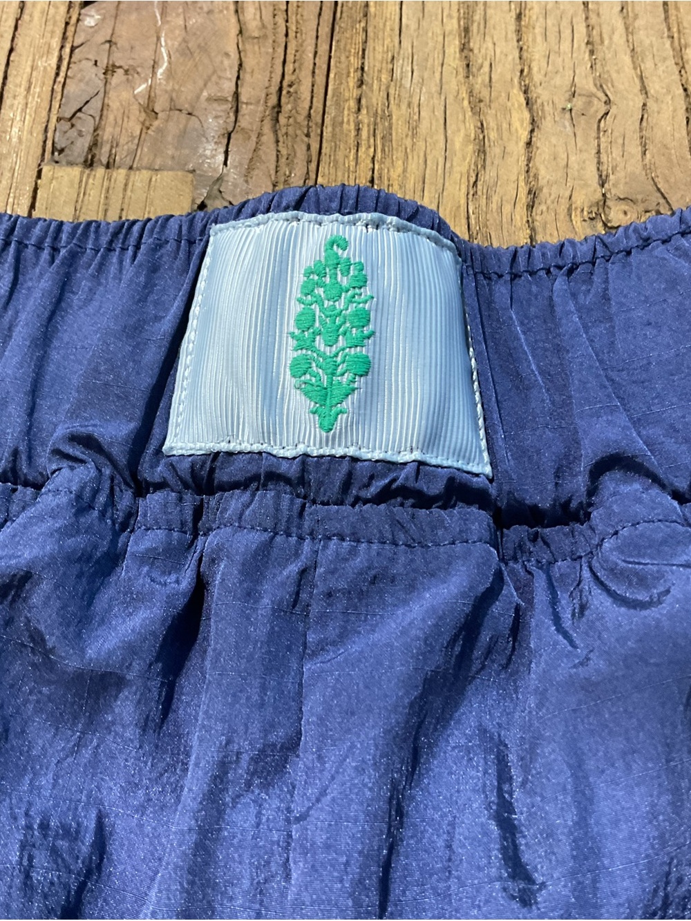 FP Movement by Free People Varsity Blues Shorts Navy White Trim Large EUC - Picture 3 of 10